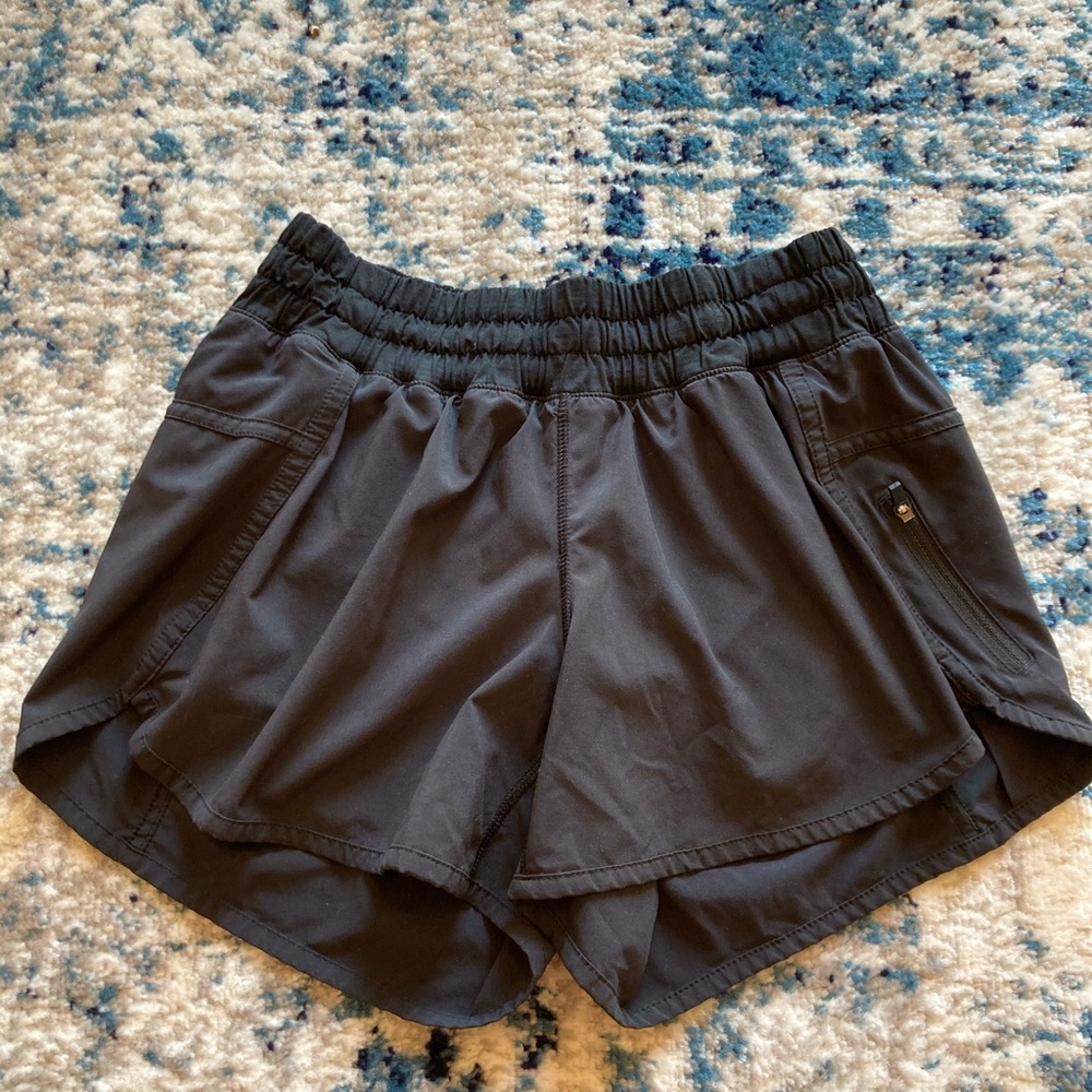 Black Lululemon shorts